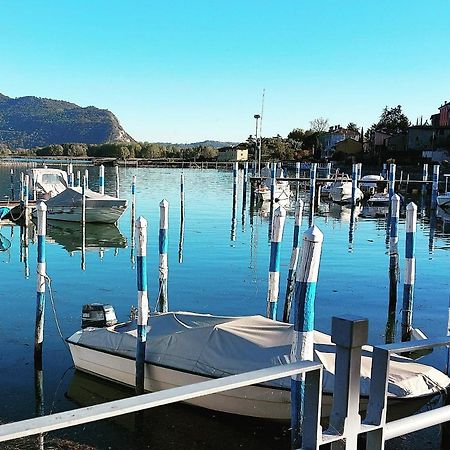 Chez Ary: Sulla Strada Del Lago Clusane Eksteriør billede